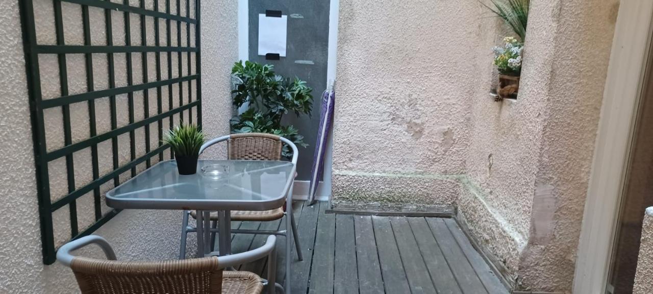 Studio Coeur De Bordeaux Terrasse Wifi Gratuit Apartment Exterior photo